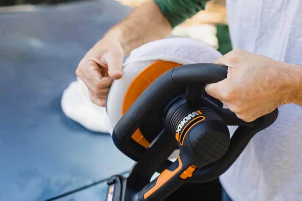 WORX WX856L 20V Brushed Cordless Polisher, 10-in 2 WORX WX856L 20V Brushed Cordless Polisher, 10-in - Image 2
