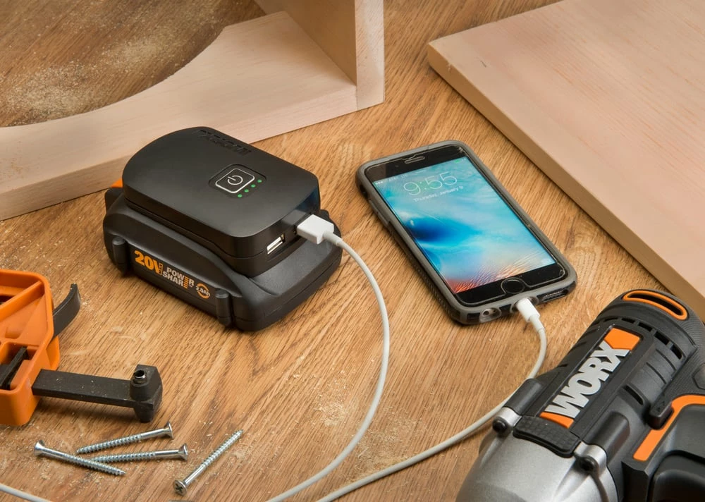 WORX Power Share 20 V Max 2Ah USB Power Adapter 2 WORX Power Share 20 V Max 2Ah USB Power Adapter - Image 2
